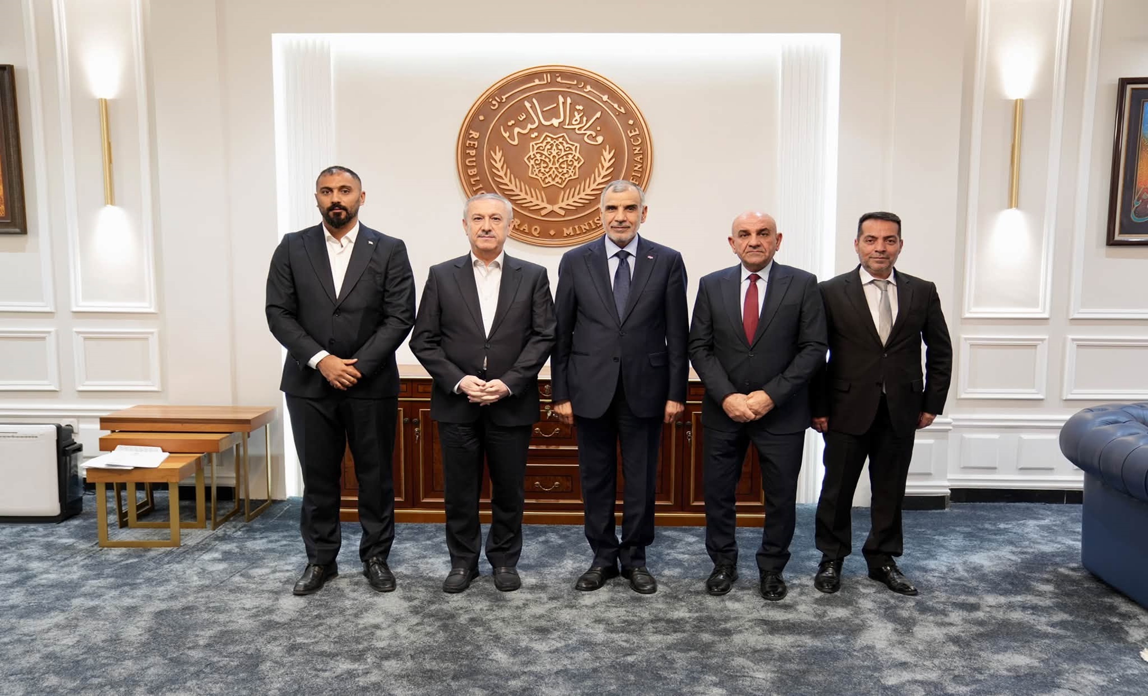 کۆبوونەوەى شاندى باڵاى وەزارەتى کاروبارى شەهیدان لەگەڵ فالح سارى، وەزیرى دارایی عێراق