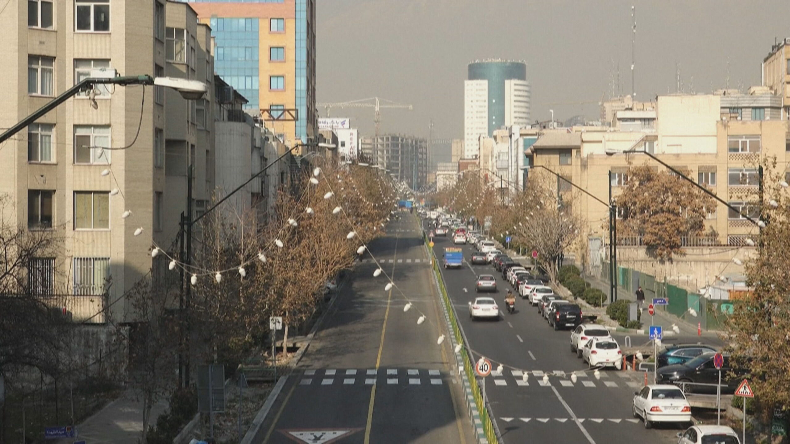 یکی از خیابان‌های تهران