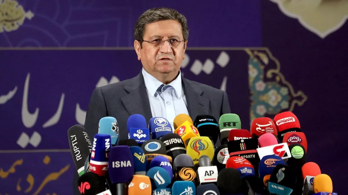 عبدالناصر همتی، رئیس کل بانک مرکزی ایران