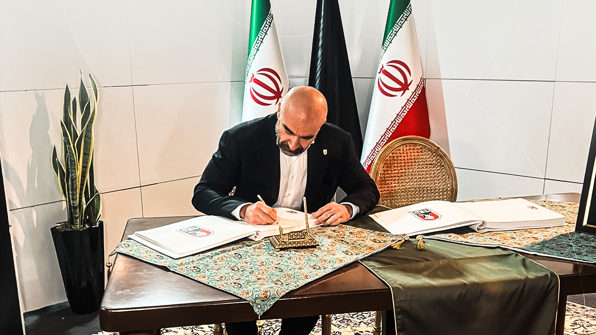 بافل جلال طالبانی، رئیس اتحادیه میهنی کوردستان در مراسم وداع با رهبر پیشین ایران