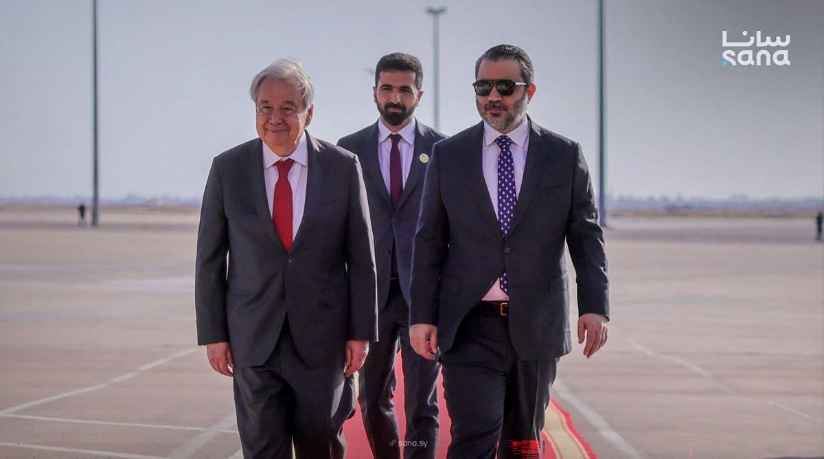 استقبال از آنتونیو گوترش، دبیرکل سازمان ملل متحد در دمشق توسط اسعد الشیبانی، وزیر امور خارجه سوریه. عکس: AFP