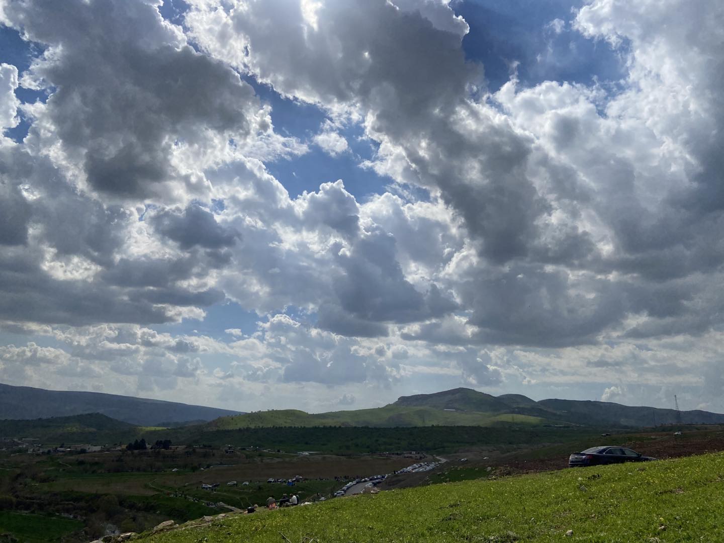 دمای هوا کاهش می‌یابد و در برخی مناطق باران پراکنده و رعد و برق رخ خواهد داد