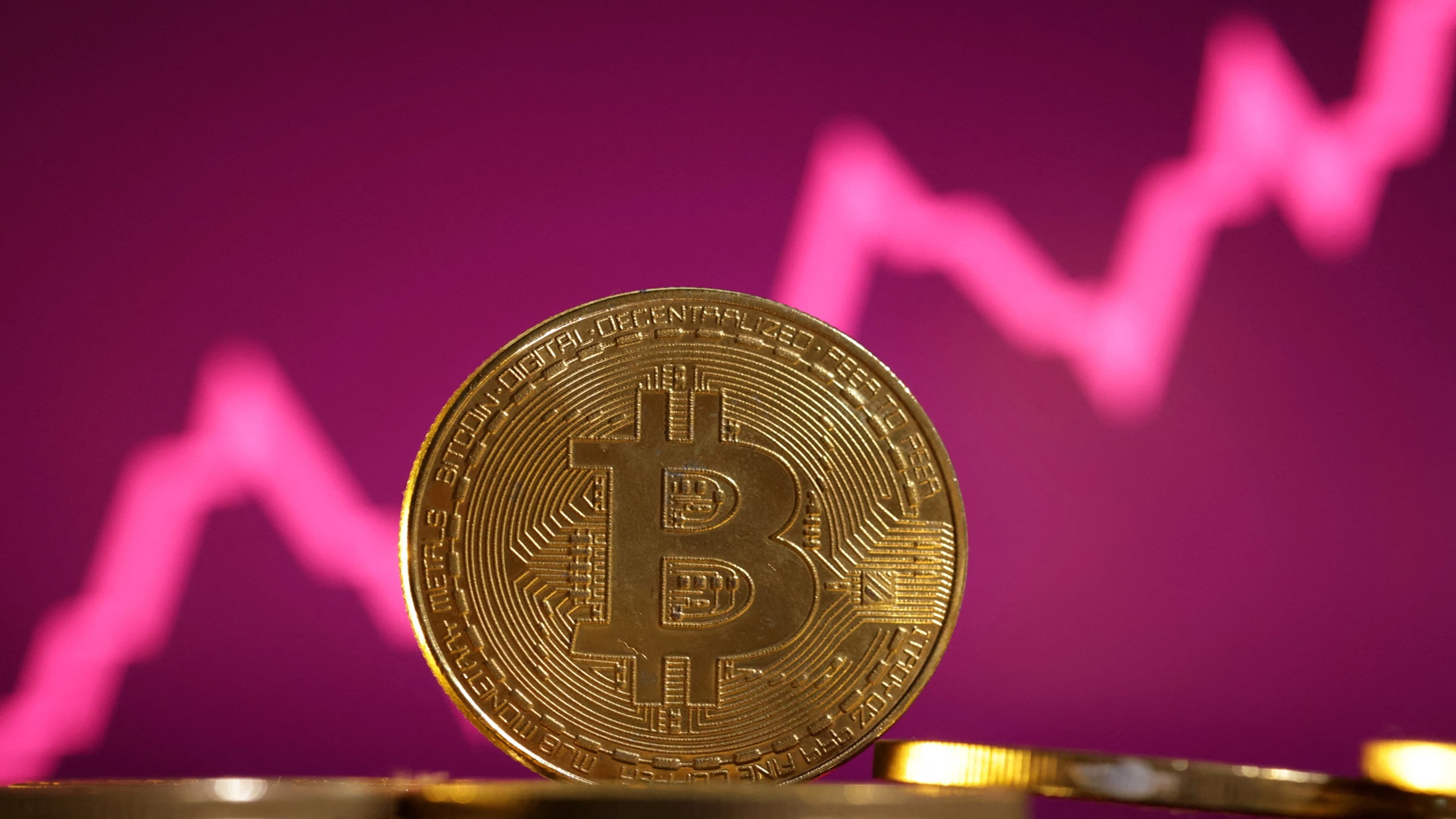 نرخ بیت‌کوین در حال کاهش است
