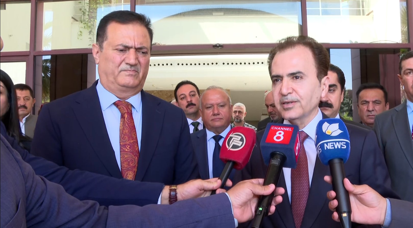 نشست خبری مشترک پشتیوان صادق و ریباز بیرکوت